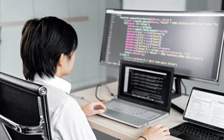 明港 ,php声明和调用变量的符号是什么？